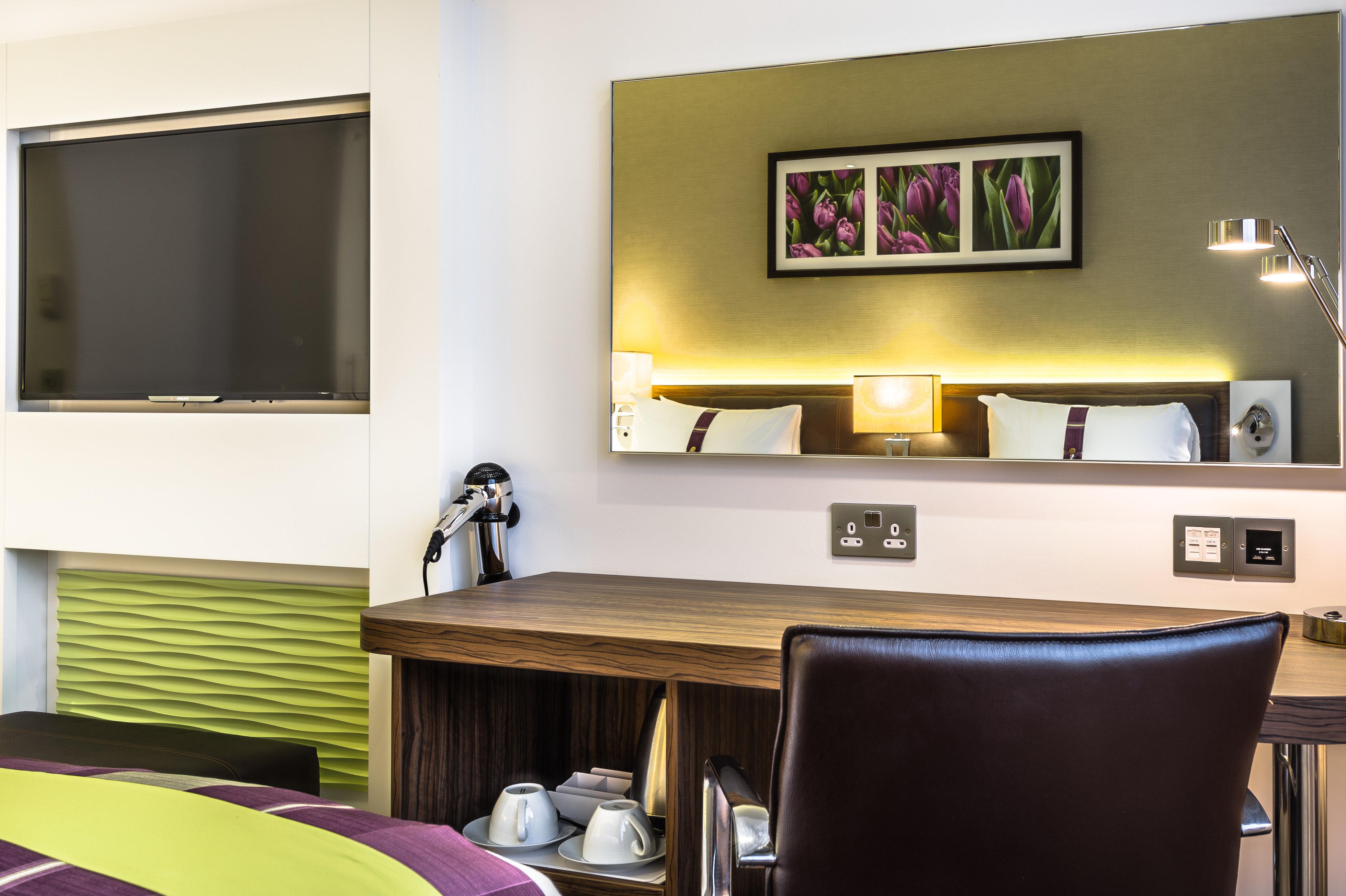 Holiday Inn London Watford Junction By Ihg Εξωτερικό φωτογραφία