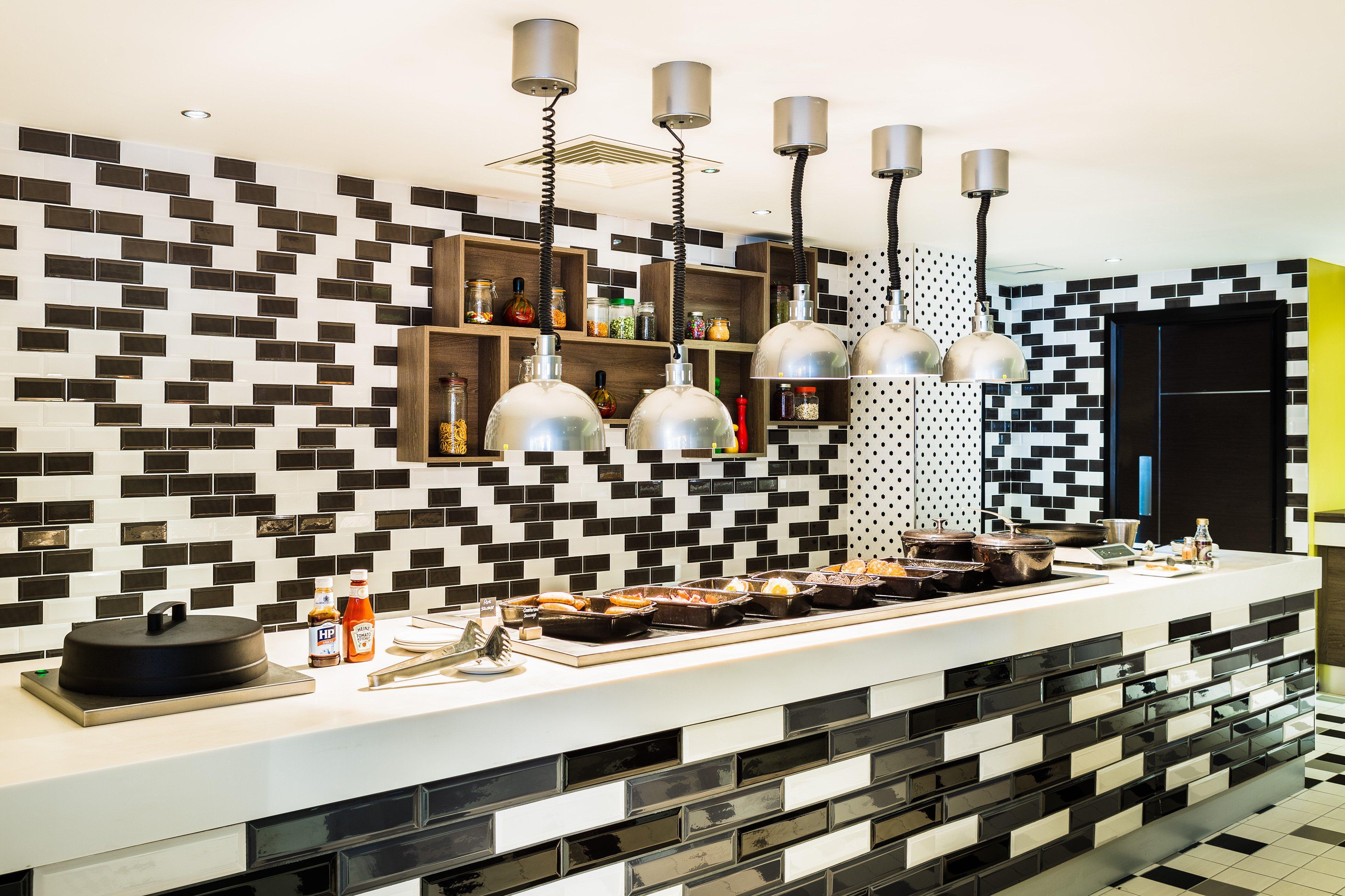 Holiday Inn London Watford Junction By Ihg Εξωτερικό φωτογραφία