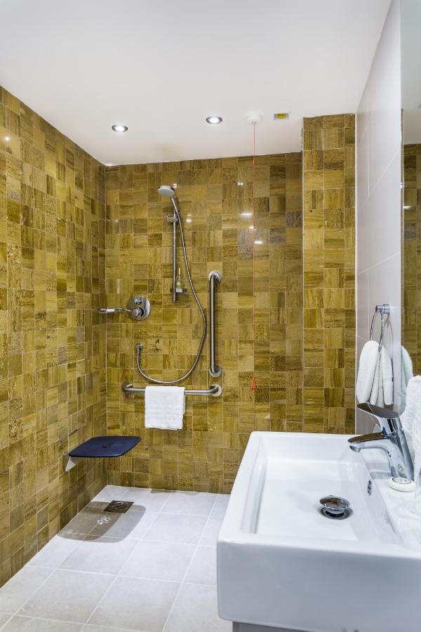 Holiday Inn London Watford Junction By Ihg Εξωτερικό φωτογραφία