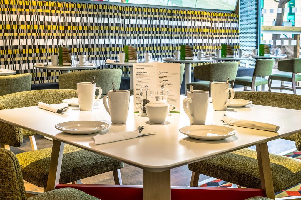 Holiday Inn London Watford Junction By Ihg Εξωτερικό φωτογραφία